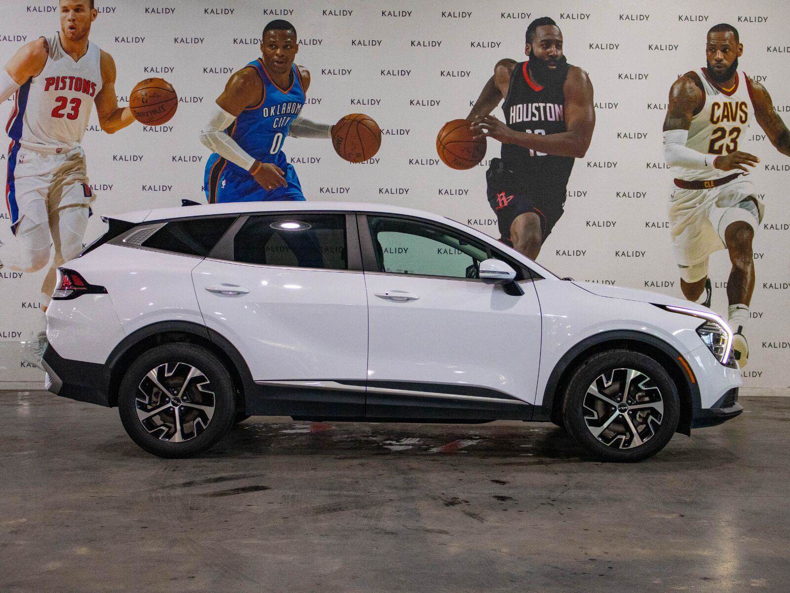 Used 2024 Kia Sportage EX FWD image 18