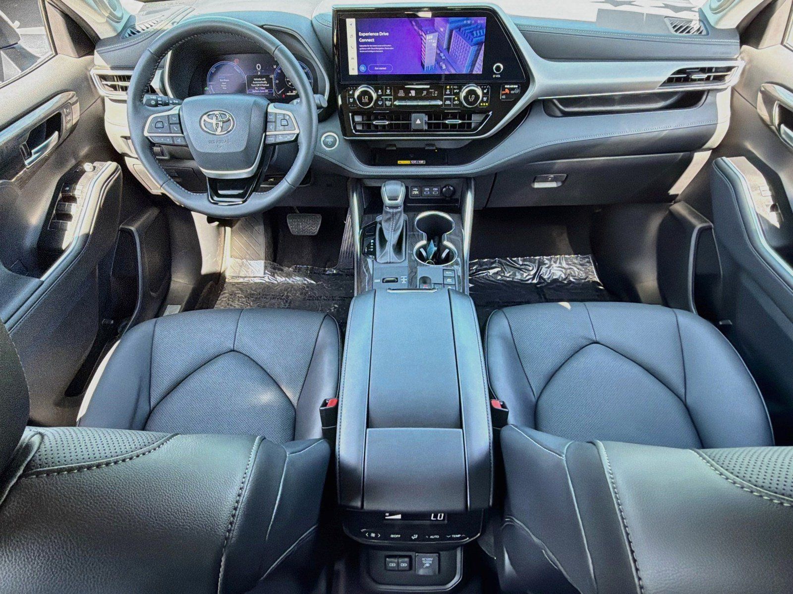 Used 2026 Toyota Highlander Limited AWD/4WD image 9