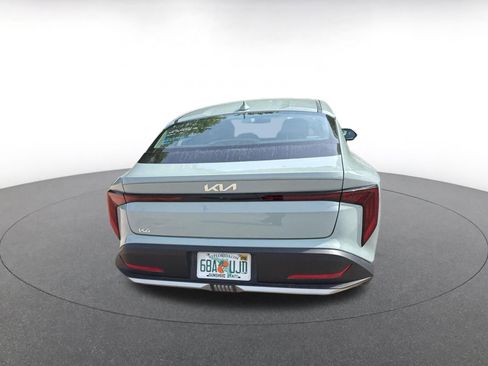 Used 2025 Kia K4 LXS image 16