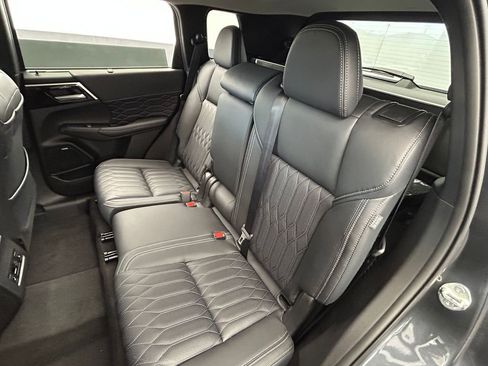 New 2026 Mitsubishi Outlander SEL FWD image 40