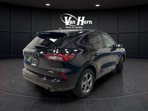 Used 2024 Ford Escape ST-Line w/ Tech Pack #1 AWD/4WD image 7