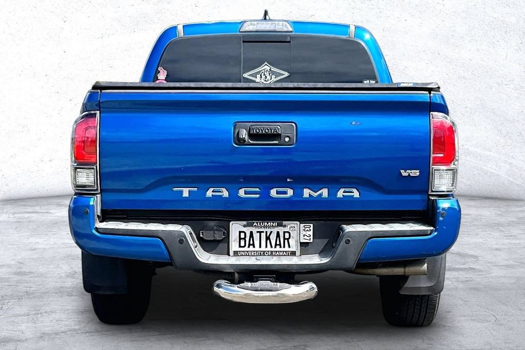 Used 2017 Toyota Tacoma Limited RWD image 4