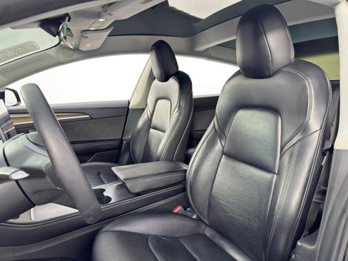 Used 2022 Tesla Model 3 Performance image 39