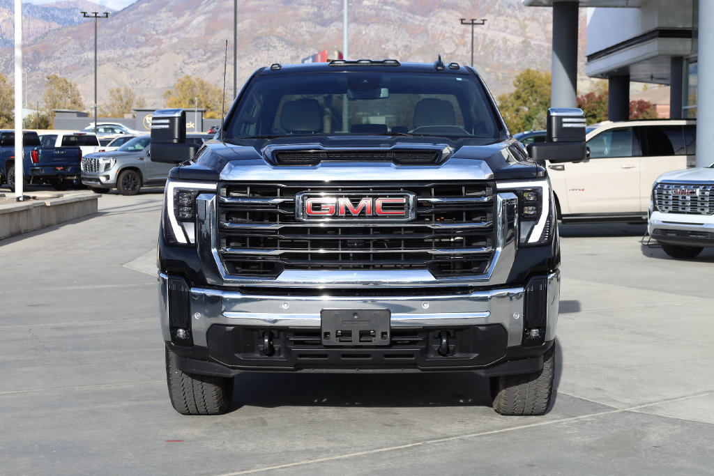 Used 2025 GMC Sierra 2500 SLE w/ SLE Value Package; AWD/4WD image 9