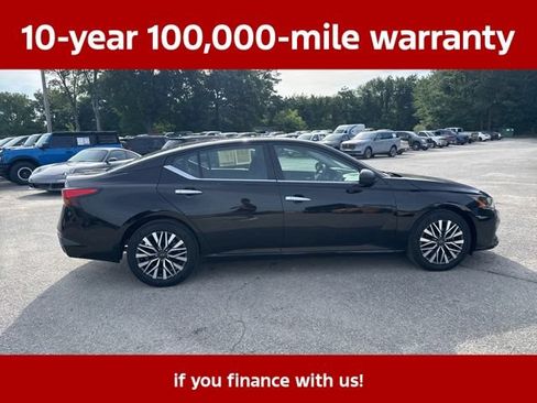 Used 2025 Nissan Altima 2.5 SV FWD image 16