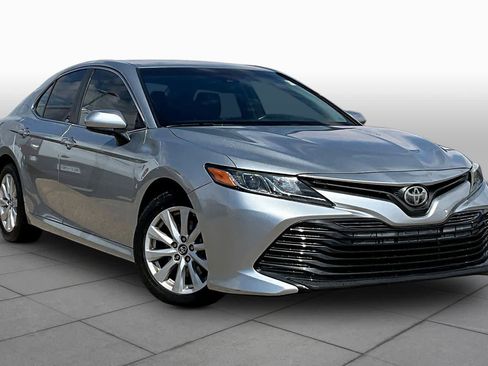Used 2018 Toyota Camry LE w/ Protection Package (Q2) image 3