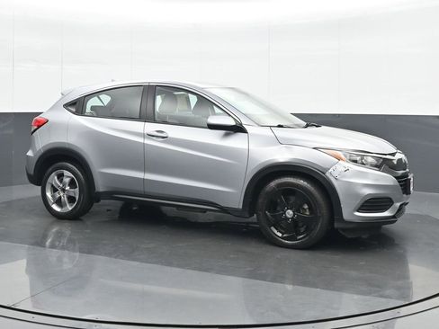 Used 2019 Honda HR-V LX image 8