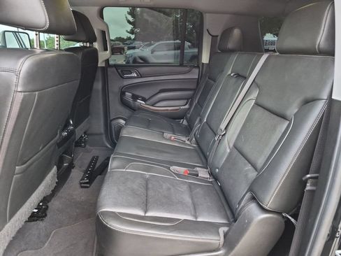 Used 2019 GMC Yukon XL SLT AWD/4WD image 36