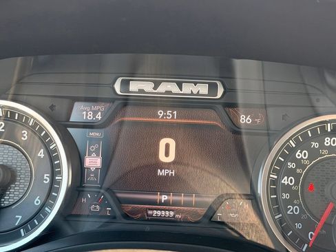 Used 2025 RAM 1500 Big Horn AWD/4WD image 24