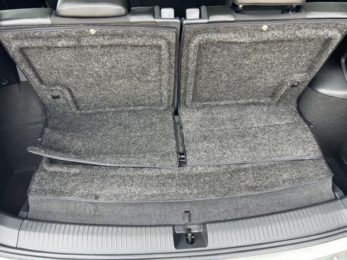 Used 2022 Volkswagen Tiguan SE FWD image 29