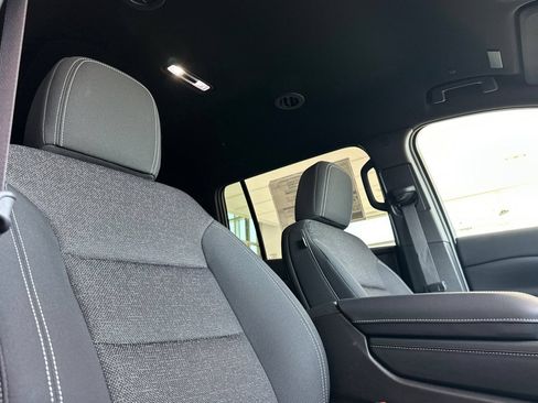 New 2026 Chevrolet Traverse LT FWD image 18
