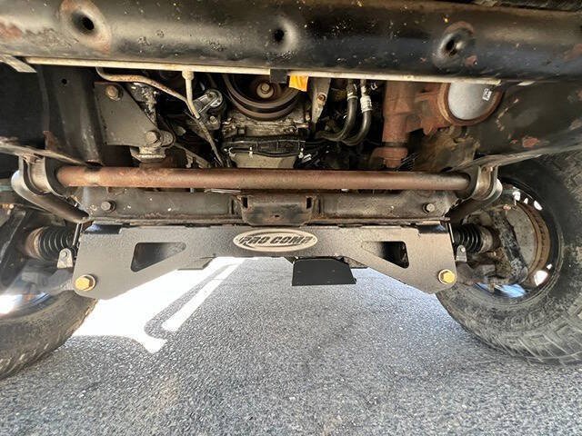 Used 2004 Chevrolet Silverado 2500 LT w/ Skid Plate Package AWD/4WD image 23
