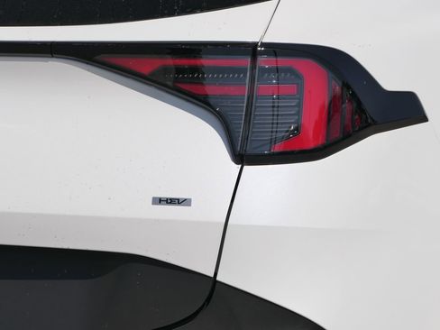 New 2026 Kia Sportage LX image 4