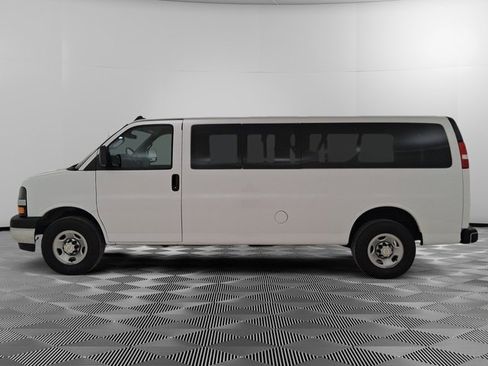 Used 2024 Chevrolet Express 3500 LT w/ LT Preferred Equipment Group image 6