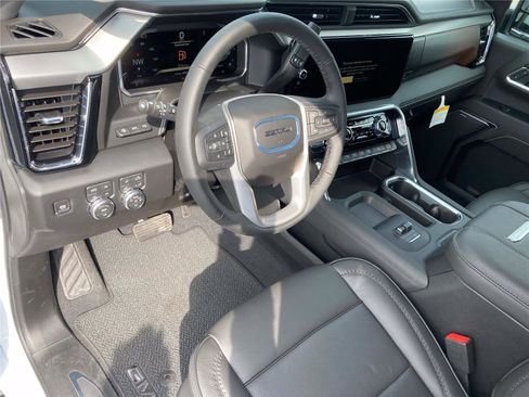 New 2026 GMC Sierra 2500 Denali w/ Denali Reserve Package AWD/4WD image 12