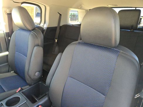Used 2014 Toyota FJ Cruiser 4WD w/ Convenience Package image 9