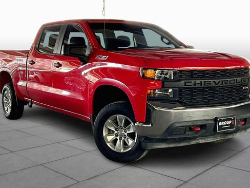 Used 2019 Chevrolet Silverado 1500 Custom Trail Boss image 2