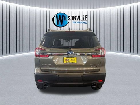 Used 2023 Subaru Ascent Touring AWD/4WD image 5