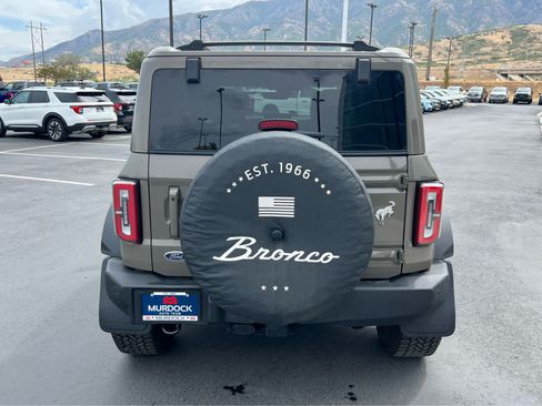 Used 2025 Ford Bronco Outer Banks w/ Sasquatch Package AWD/4WD image 9