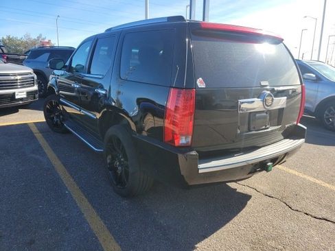 Used 2013 Cadillac Escalade Luxury image 7