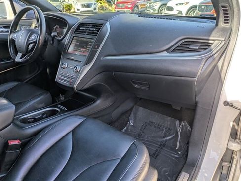 Used 2015 Lincoln MKC FWD image 26