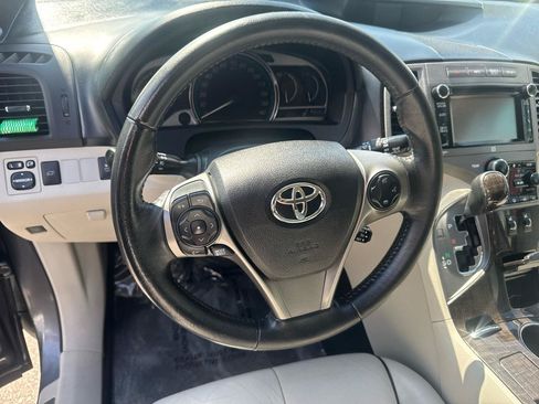 Used 2014 Toyota Venza XLE w/ XLE Premium Package AWD/4WD image 26