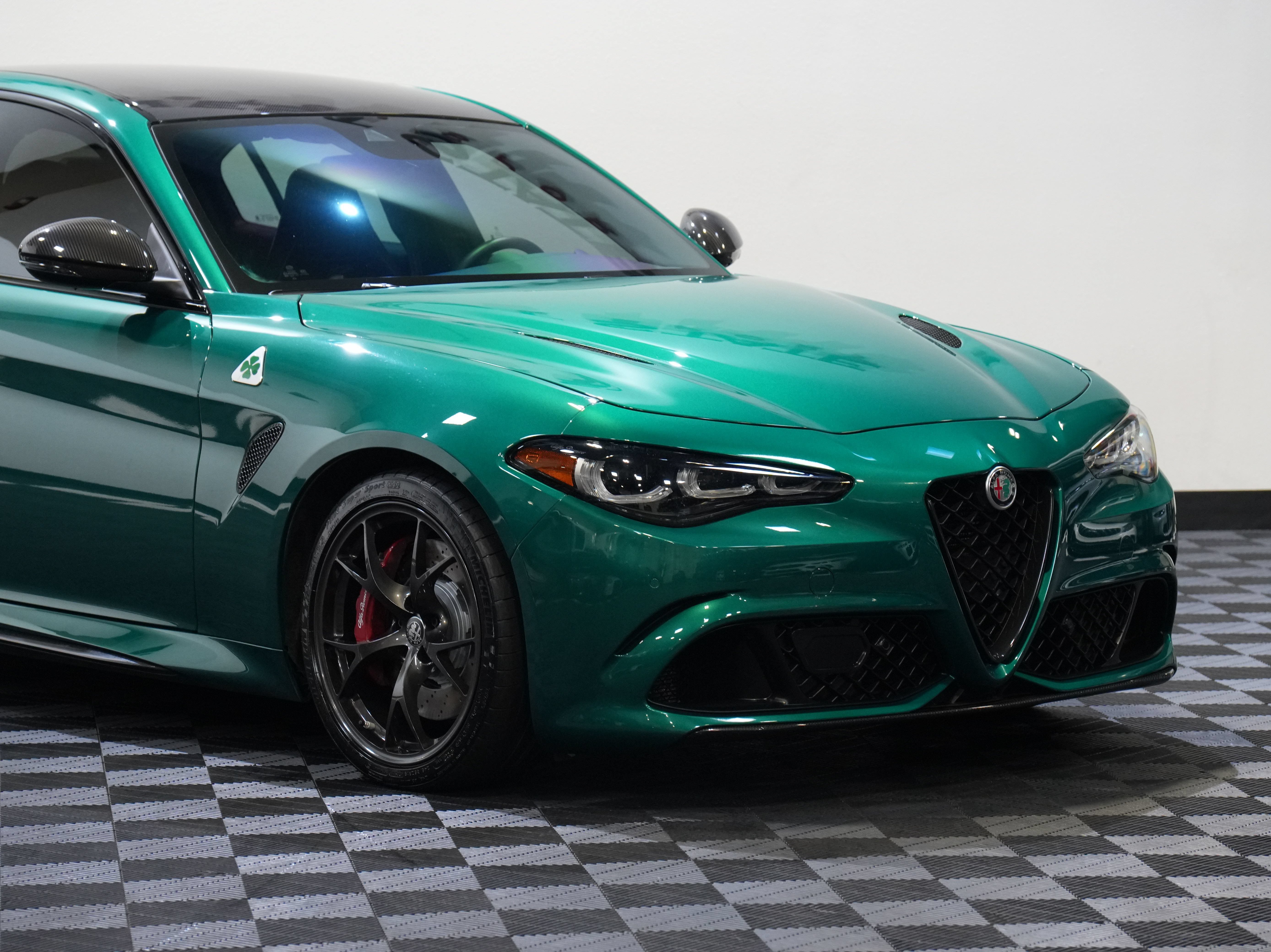 Used 2024 Alfa Romeo Giulia Quadrifoglio RWD image 9