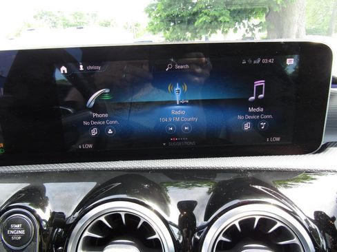 Used 2020 Mercedes-Benz CLA 250 4MATIC image 11