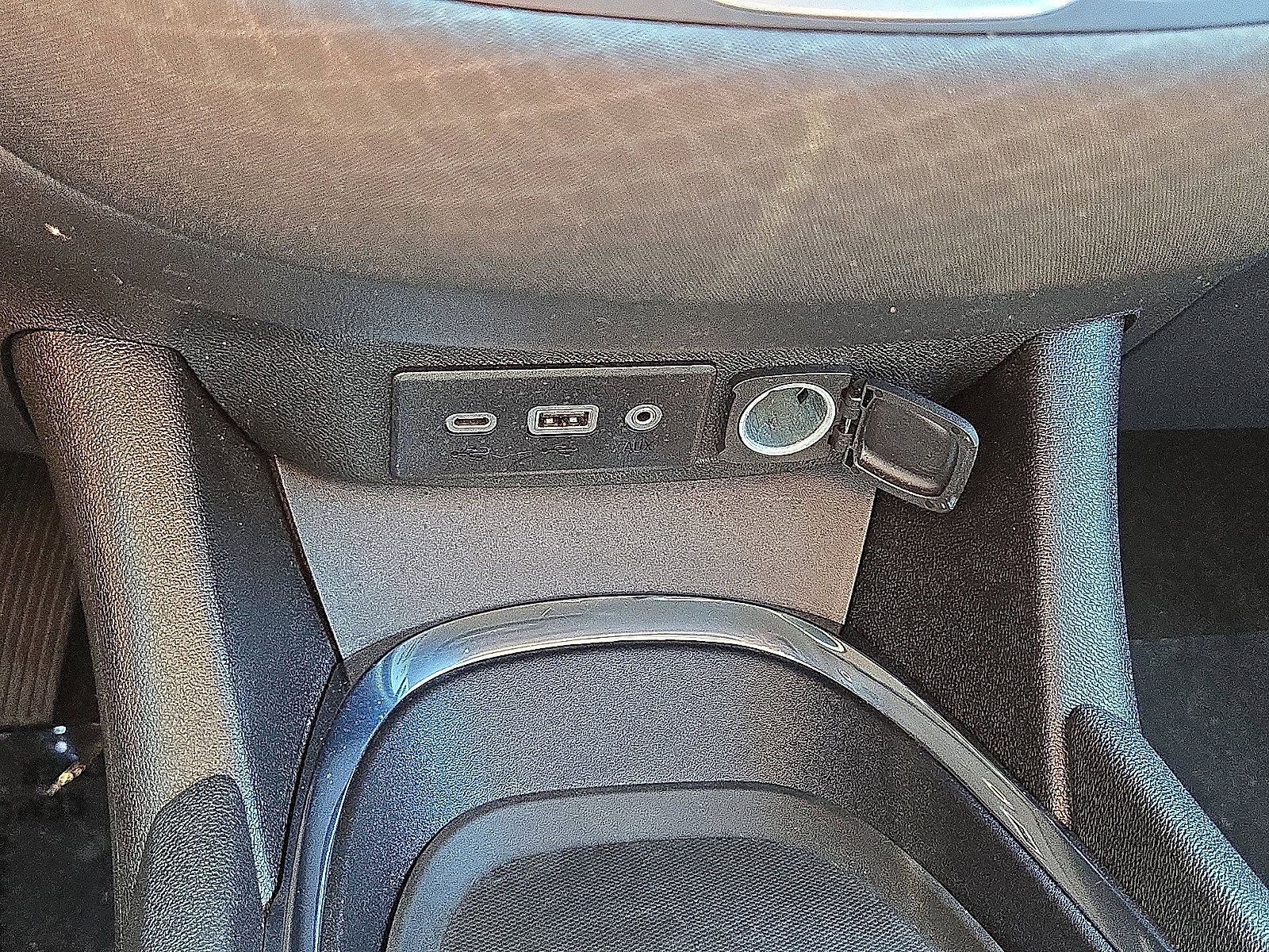Used 2023 Chevrolet Malibu LT FWD image 29