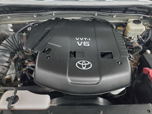 Used 2007 Toyota FJ Cruiser 4WD image 4