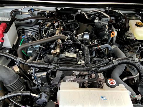Used 2024 Toyota Tacoma SR5 RWD image 32