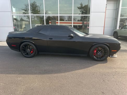 Used 2023 Dodge Challenger R/T Scat Pack w/ T/A Package image 4