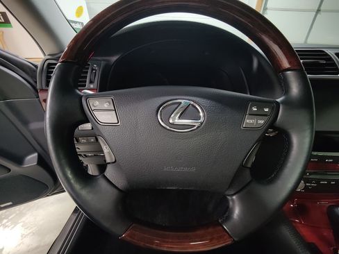 Used 2012 Lexus LS 460 AWD image 29