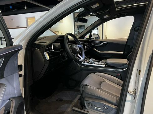 Used 2025 Audi Q7 3.0T Prestige w/ Prestige Package AWD/4WD image 15