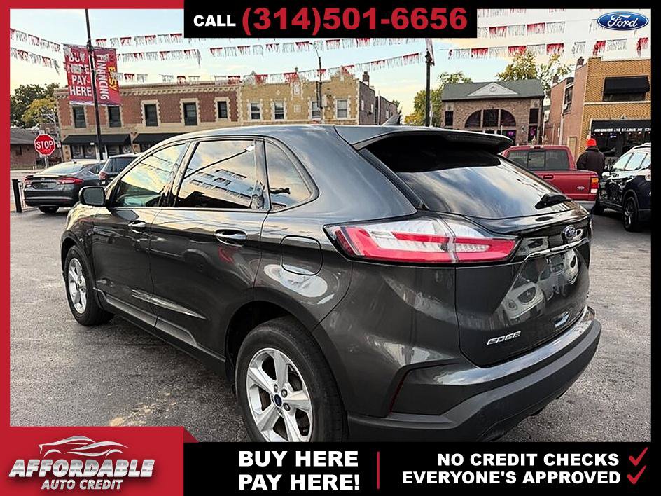 Used 2020 Ford Edge SE FWD image 3