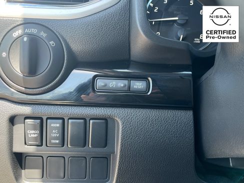 Certified 2021 Nissan Titan SV w/ SV Convenience Package AWD/4WD image 29
