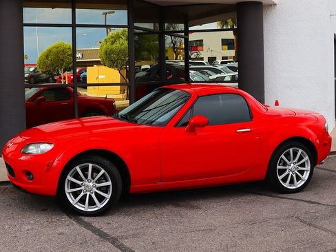 Used 2008 MAZDA MX-5 Miata Grand Touring w/ Premium Pkg RWD image 4