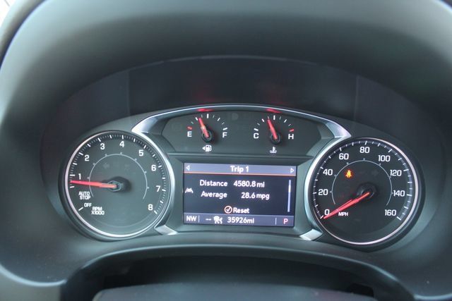 Used 2024 GMC Terrain SLT w/ Infotainment Package II FWD image 26