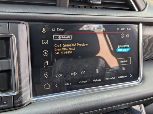 Used 2023 GMC Yukon Denali w/ Denali Reserve Package image 31