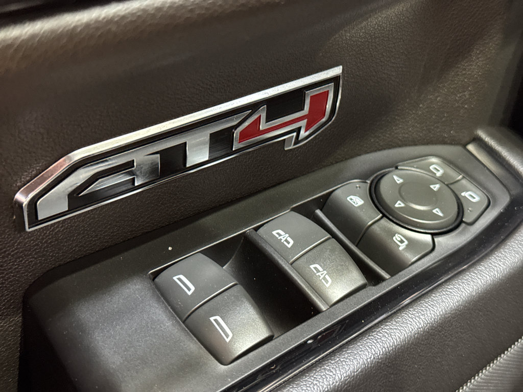 Used 2022 GMC Sierra 1500 AT4 w/ AT4 Premium Package AWD/4WD image 37