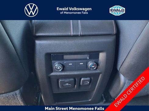 Used 2023 Chevrolet Traverse RS w/ LPO, Floor Liner Package AWD/4WD image 31