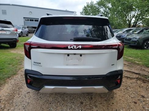 Used 2024 Kia Seltos SX w/ SX Sunroof Package AWD/4WD image 5