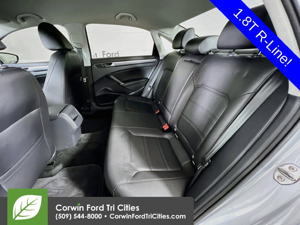 Used 2017 Volkswagen Passat 1.8T R-Line FWD image 26