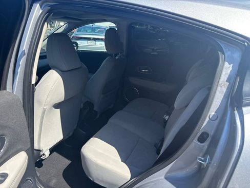 Used 2022 Honda HR-V EX image 12