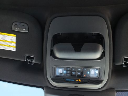 Used 2025 Ford Expedition King Ranch image 32