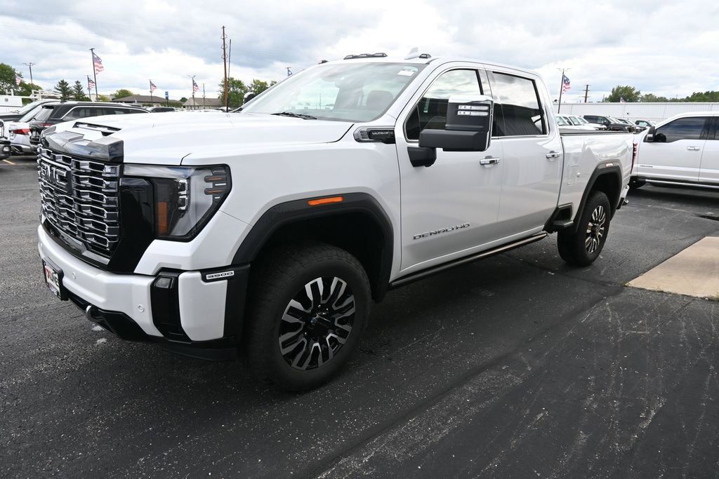 Used 2025 GMC Sierra 3500 Denali Ultimate AWD/4WD image 13