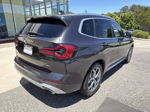 Used 2023 BMW X3 xDrive30i w/ Convenience Package AWD/4WD image 3