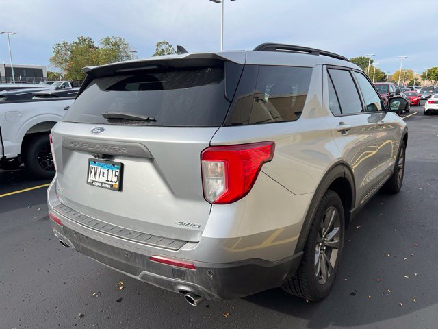 Used 2021 Ford Explorer XLT w/ Equipment Group 202A AWD/4WD image 2
