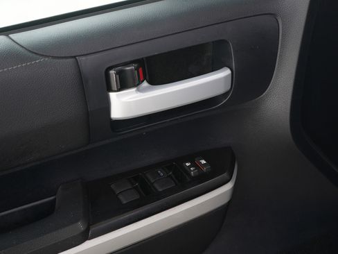 Used 2019 Toyota Tundra SR5 image 21