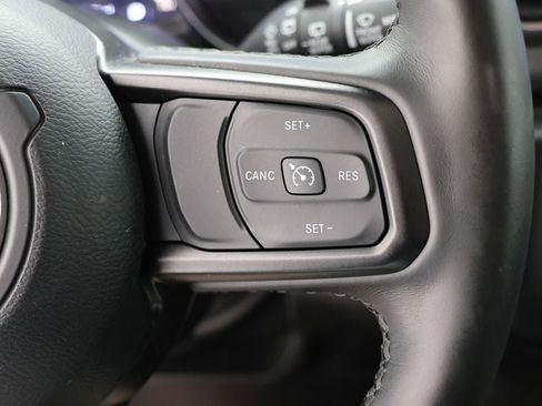 Used 2023 Jeep Wrangler Unlimited w/ Cold Weather Group image 20